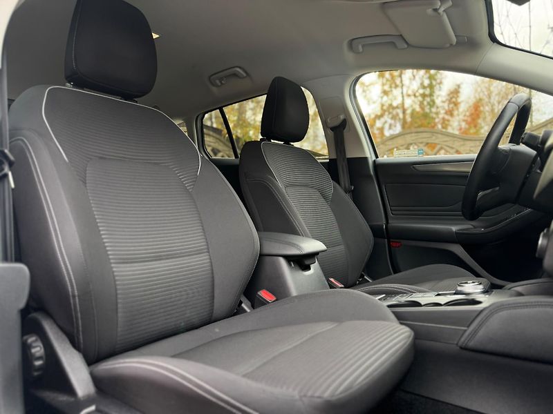 Ford Focus 1.5 TITAN. ČR 1.MAJ NEBOURÁNO - fotka 15 z 29