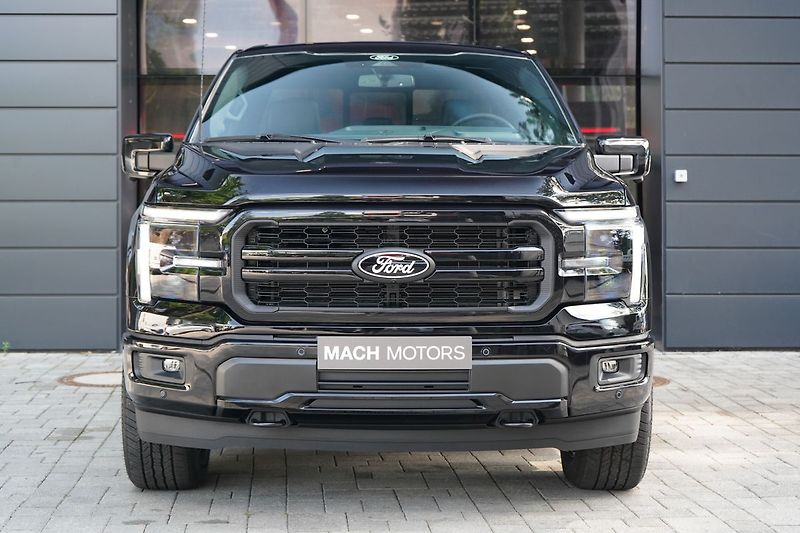 Ford F-150 (2026) Lariat 5,0 298 kW - fotka 3 z 56