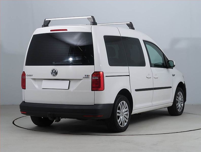 Volkswagen Caddy (2015) 1.4 TSI, 5Míst, ČR - fotka 5 z 13