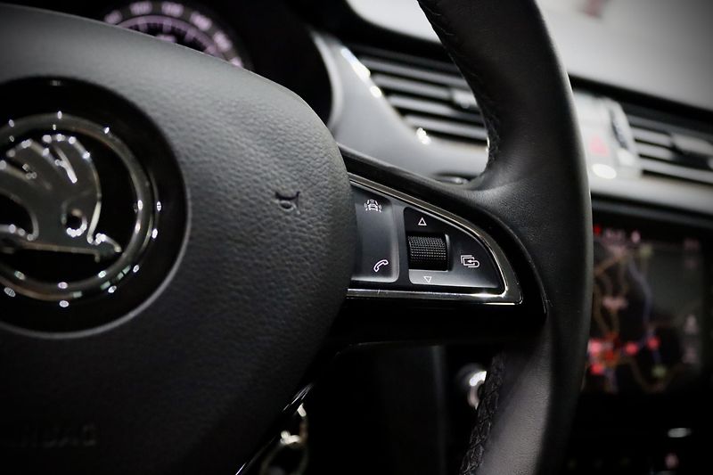 Škoda Octavia 3 FL Combi 1.4 TSI 110 kW - fotka 22 z 31