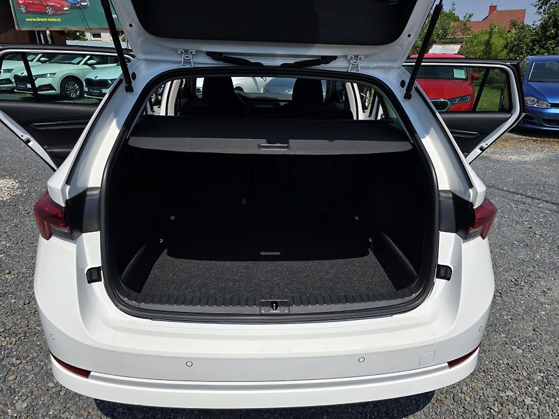 Škoda Octavia 2.0TDI 85KW AMBI+ NEHAVAR ČR - fotka 16 z 37