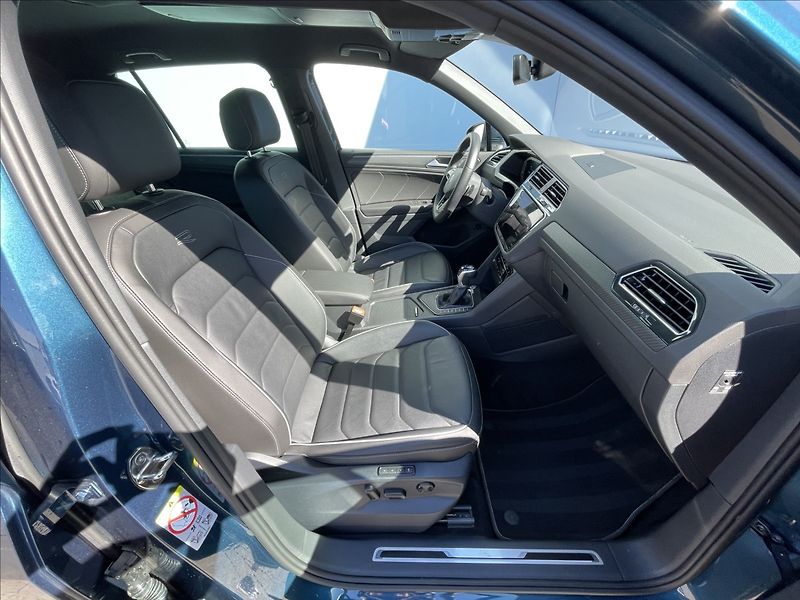 Volkswagen Tiguan 1,4 TSI PHEV DSG R-Line TAŽNÉ - fotka 18 z 25