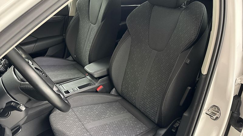 Škoda Octavia 2.0 TDI Style - fotka 15 z 25