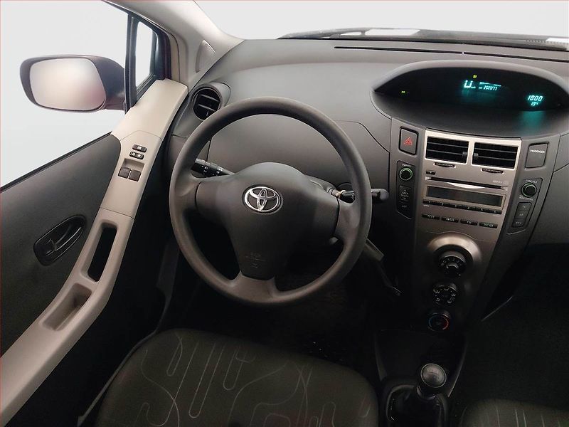 Toyota Yaris (2009) 1.33 Dual VVT-i, Eko.zaplacen - fotka 7 z 15