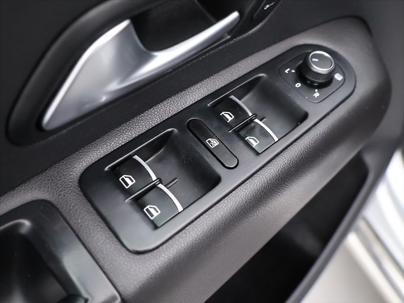 Volkswagen Amarok 3,0 TDI 4M 165kW Aventura CZ D - fotka 14 z 27