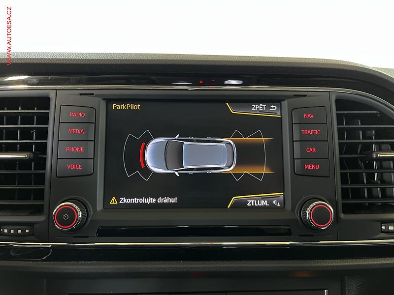 Seat Leon (2016) 1.4 TSi, Style, LED, panor - fotka 14 z 16