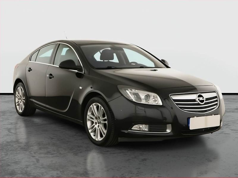 Opel Insignia (2010) 1.8, Tempomat, Park. senzory - fotografie inzerátu