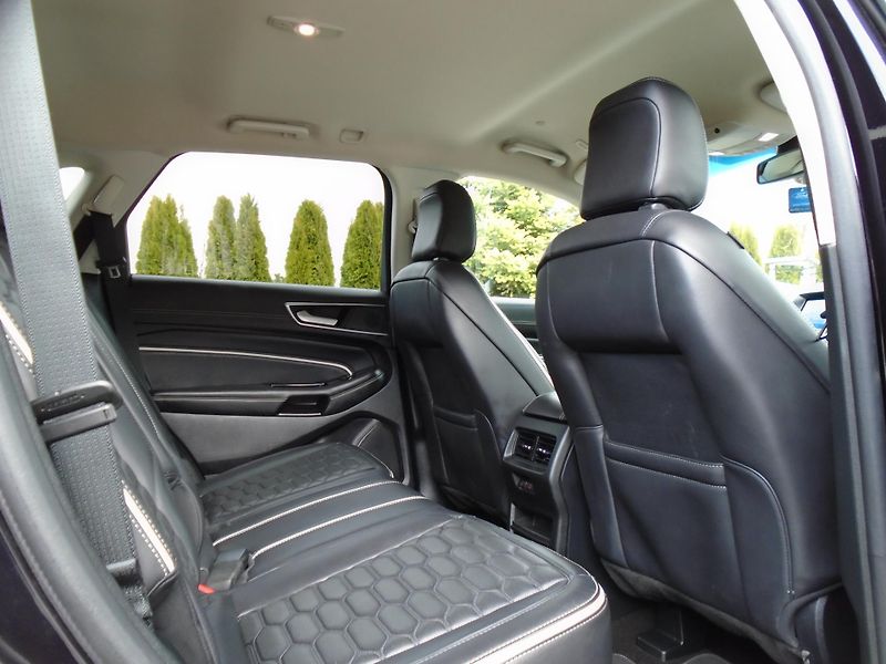 Ford Edge 2,0EcoBlue 175kW 8AT Vignale - fotka 32 z 45