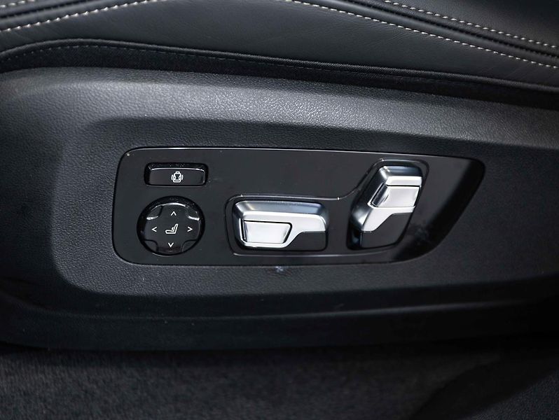 BMW X6 xDrive30d - fotka 20 z 22