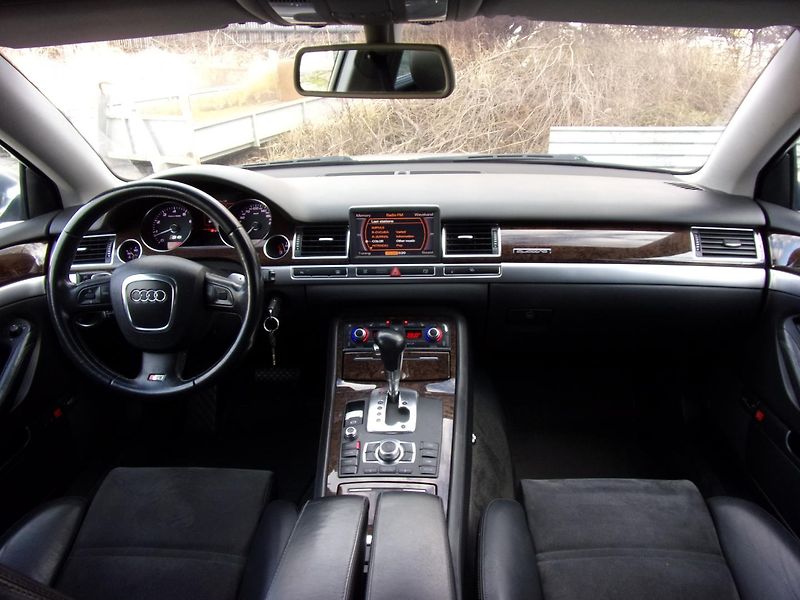 Audi S8 5.2V10 331kW CERAMIC  TOP CENA - fotka 10 z 25