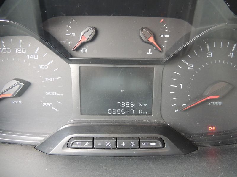 Peugeot Partner (2021) 1.2i,81kw,ČR,1majitel,59000km - fotka 20 z 46