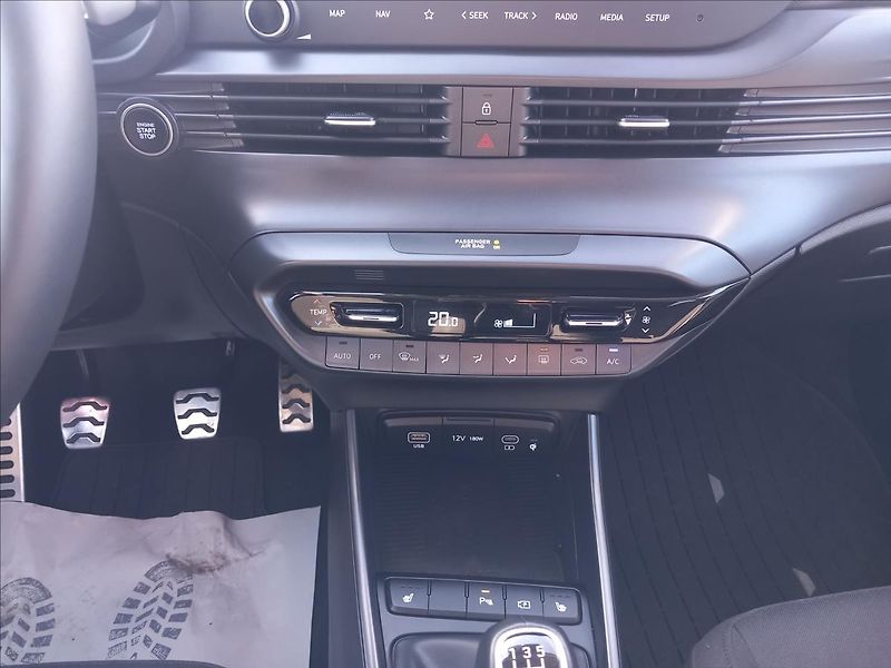 Hyundai Bayon 1,2 l STYLE MT - fotka 12 z 21