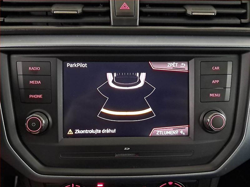 Seat Arona (2019) 1.0 TGI, Tempomat - fotka 17 z 17