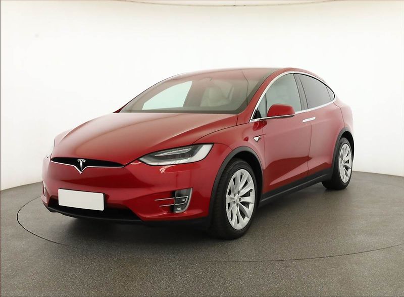 Tesla Model X (2020) Long Range Plus, SoH 93% - fotka 2 z 25
