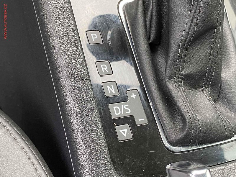 Škoda Octavia (2019) 1.5 TSi, Style, DSG, LED - fotka 14 z 18