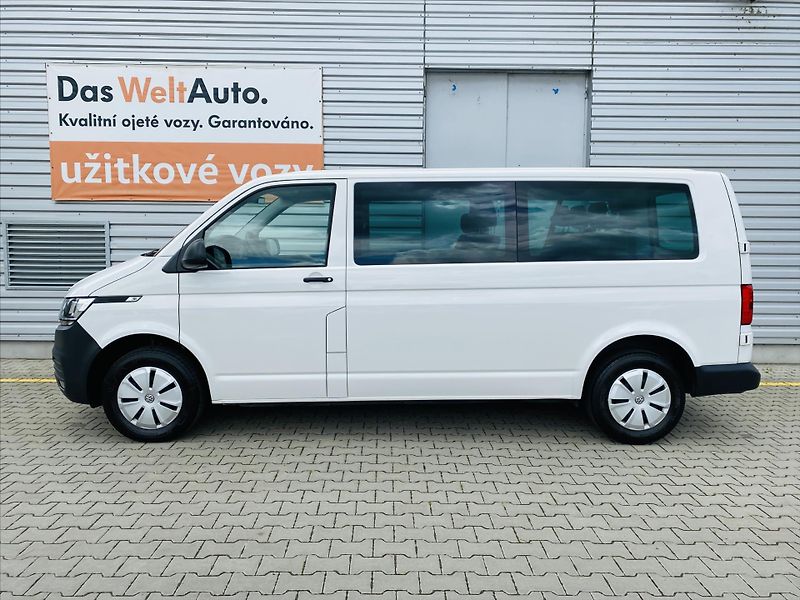Volvo XC90 2,0 B5 AWD 173kW Inscription - fotka 3 z 31