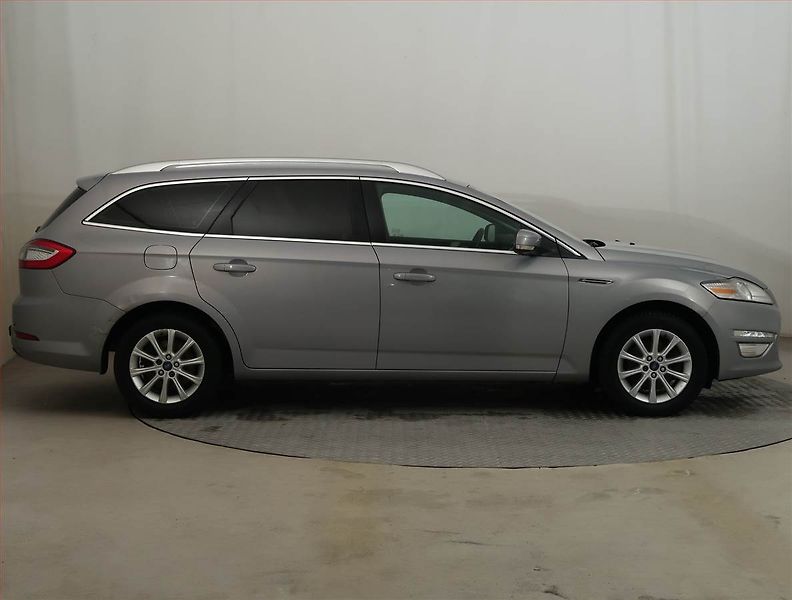 Ford Mondeo (2011) 2.0 TDCi, Tempomat - fotka 6 z 14