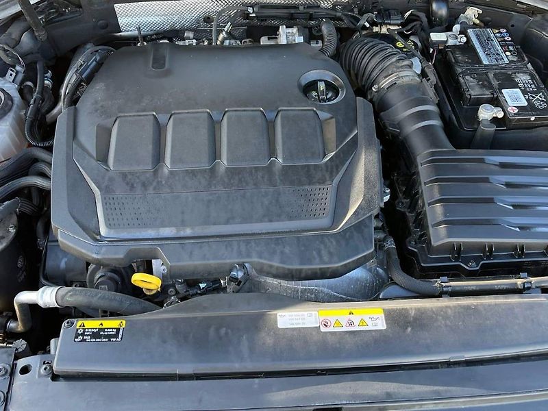 Volkswagen Passat (2022) 2.0 TDI 147kW BMT 4MOT DSG Ele - fotka 16 z 20