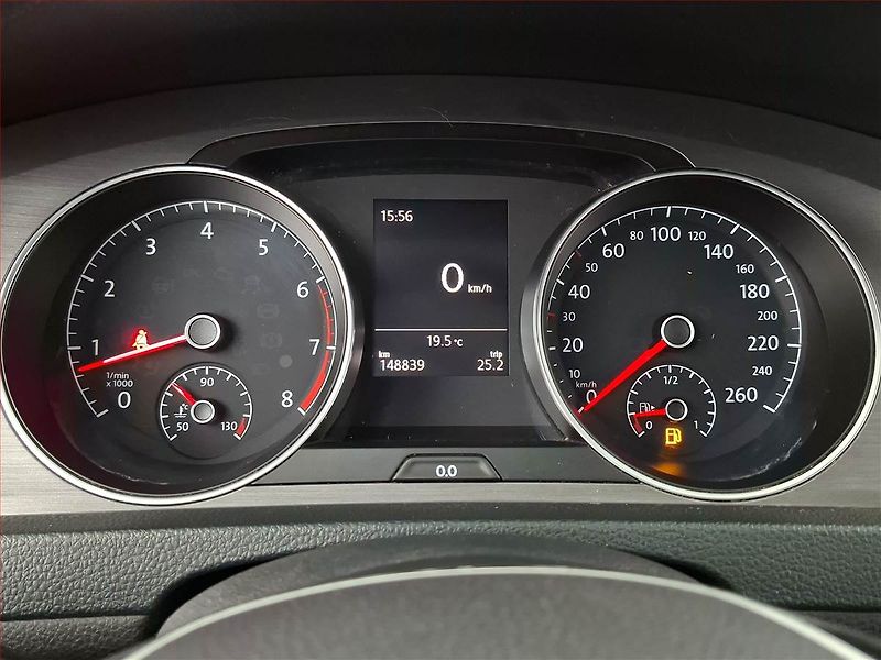 Volkswagen Golf (2013) 1.4 TSI, Tempomat - fotka 11 z 18