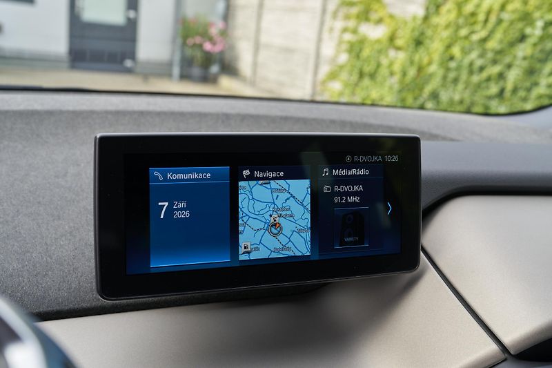 BMW i3 (2020) Elektro - fotka 23 z 26
