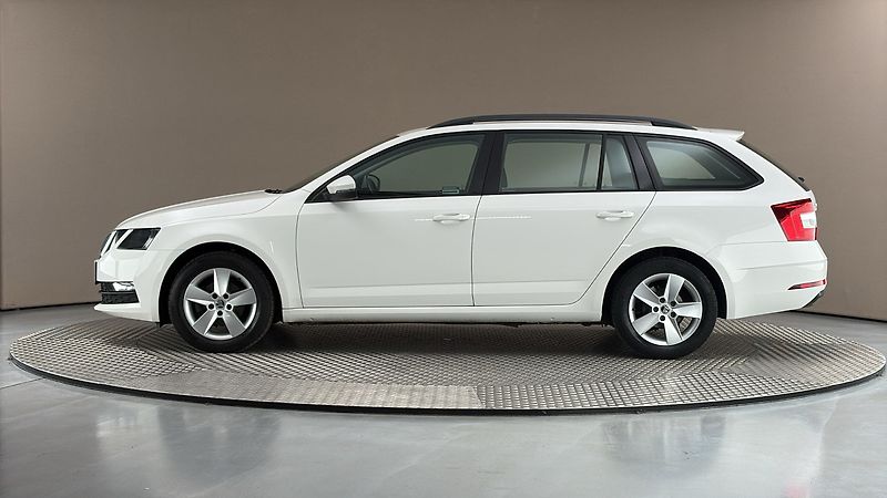 Škoda Octavia 1.6 TDI Ambition Combi - fotka 4 z 23