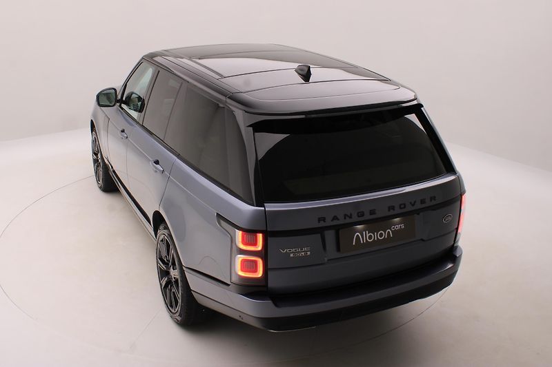 Land Rover Range Rover 4.4 SDV8 VOGUE AWD REZERVACE - fotka 17 z 57