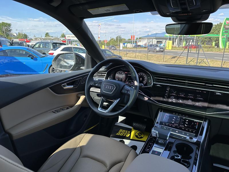 Audi Q8 (2023) Audi Q8 2023 - fotka 17 z 19