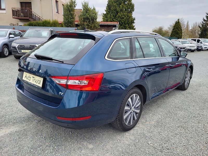 Škoda Superb iV 1.4 PHEV 160kW DSG STYLE - fotka 4 z 48