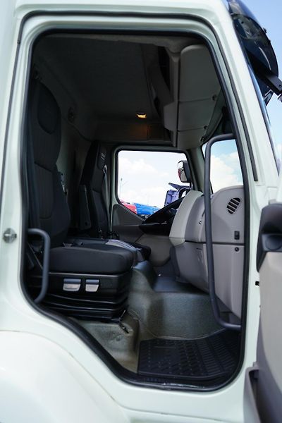 DAF LF (2022) 260 / E 6 / ACC / BURTOFIRANKA - fotka 9 z 43