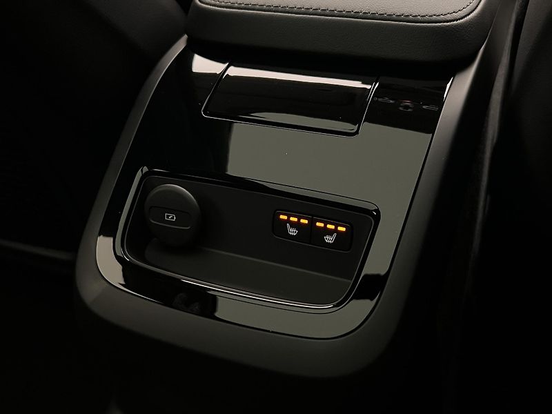Volvo V60 (2026) T8 BRIGHT PLUS AUT - fotka 30 z 45
