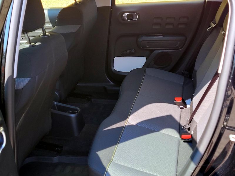 Citroën C3 1,2 110k Feel *SERV.KNIHA*   - fotka 17 z 44