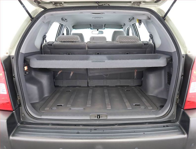 Hyundai Tucson (2005) 2.0 CRDi, 4X4, nová STK - fotka 12 z 13
