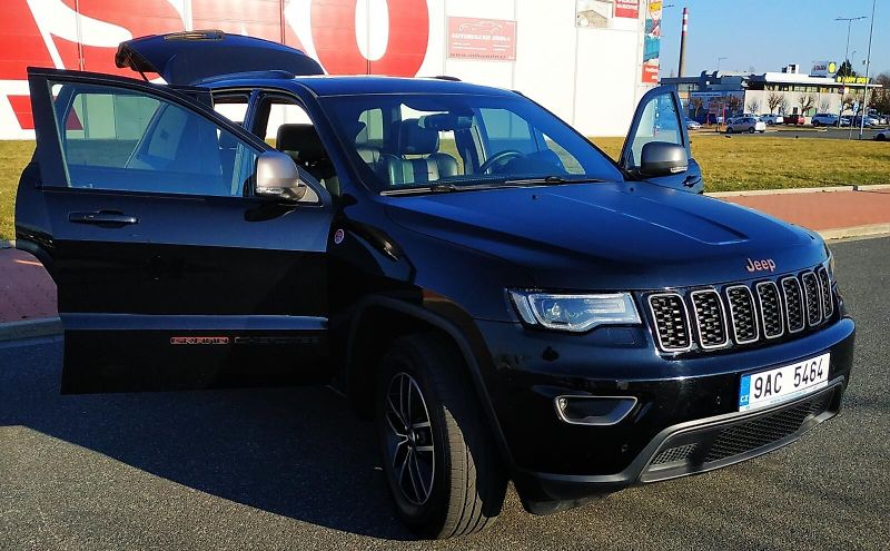 Jeep Grand Cherokee 3.0 V6 Trailhawk 154 200 km  - fotka 7 z 57