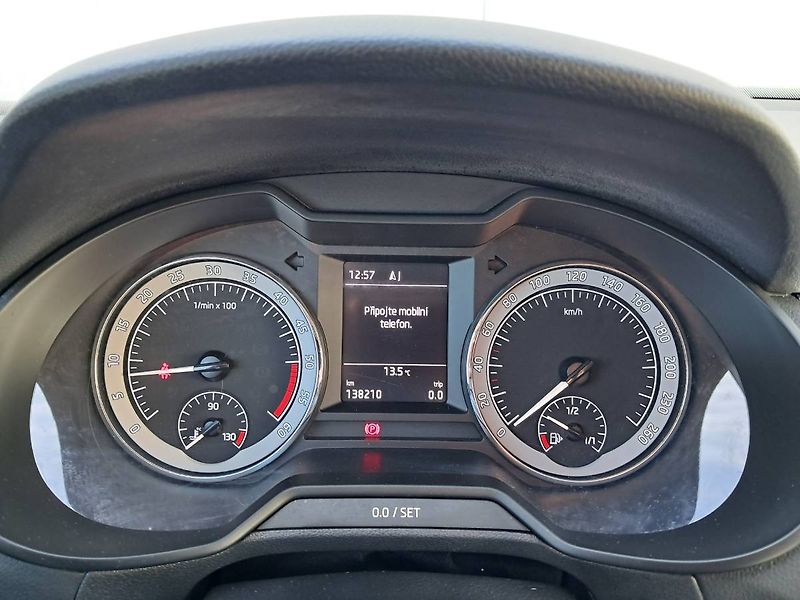 Škoda Octavia (2018) OCTVIA COMBI III FC STYLE 2.0 - fotka 9 z 26