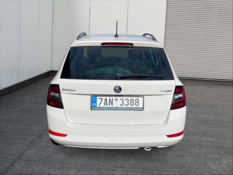Škoda Fabia 1,0 TSI 81 Style - fotka 5 z 11