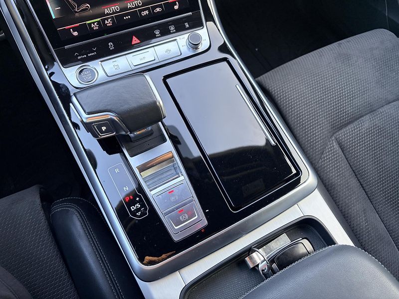 Audi Q7 QUATTRO S-LINE MATRIX NEZ. TOP - fotka 32 z 64
