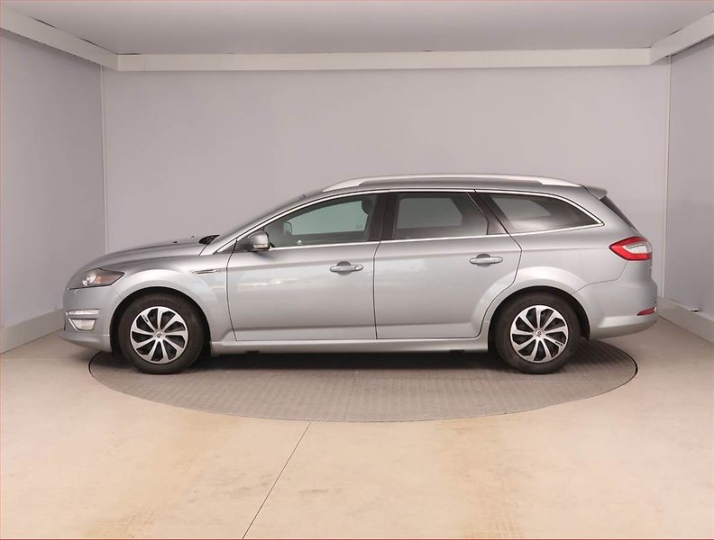 Ford Mondeo (2013) 2.0 TDCi, Navi, Xenony - fotka 3 z 14