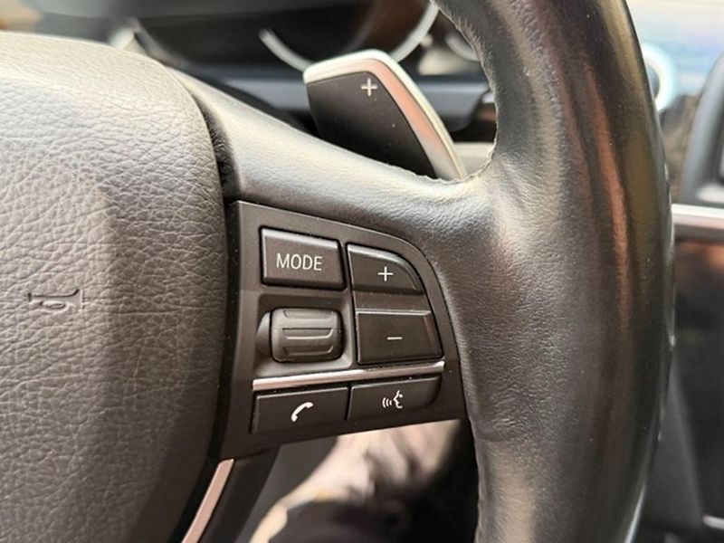 BMW Řada 6 650i xDrive, GC,CZ,TOP VÝBAVA - fotka 17 z 37
