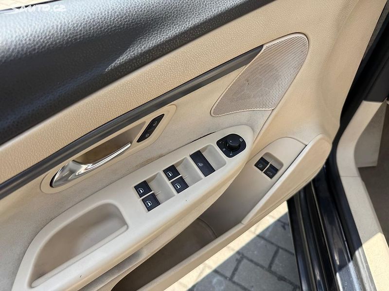Volkswagen EOS (2007) 2.0TDI, 103kw - fotka 13 z 18