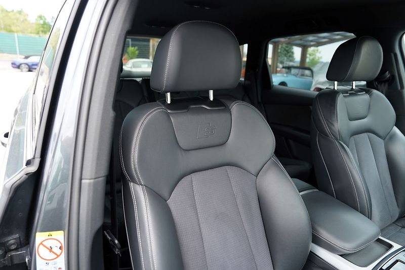 Audi Q7 50 TDI/Q/360/20/Sline/DPH - fotka 30 z 50