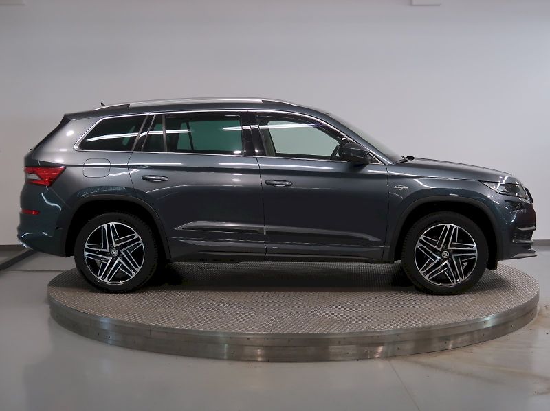 Škoda Kodiaq (2020) LAURIN&KLEMENT 2.0TSI 140KW 4x - fotka 8 z 47