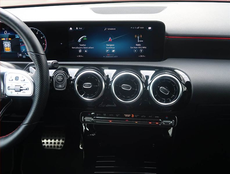 Mercedes-Benz Třídy A (2021) A 180 - fotka 12 z 26