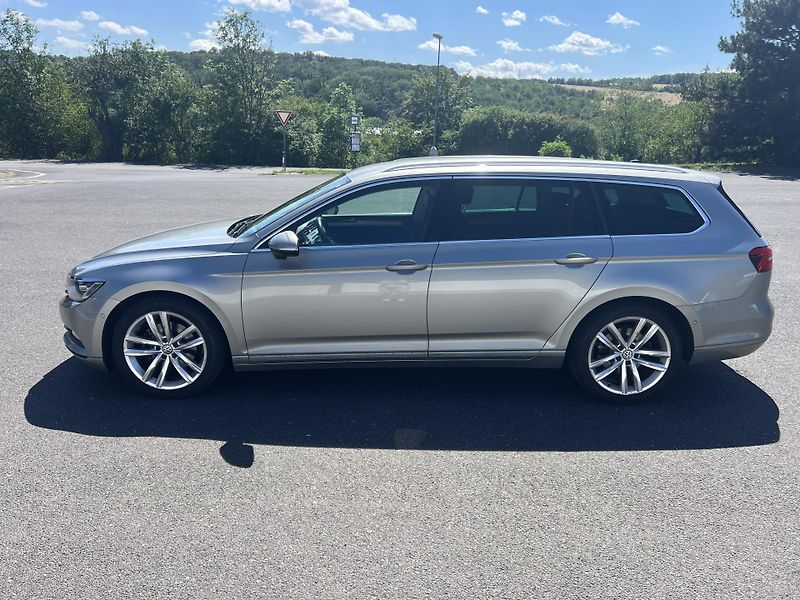 Volkswagen Passat (2014) 2,0TDI, Highline, DSG, STK3/28 - fotka 2 z 15