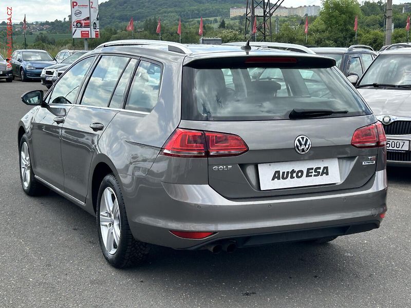 Volkswagen Golf (2016) 1.4 TSi, Highline, bixen - fotka 6 z 17