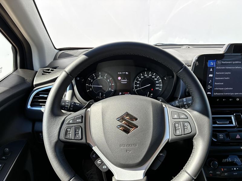 Suzuki S-Cross 1.4 BoosterJet 6AT 4x4 Eleganc - fotka 14 z 19