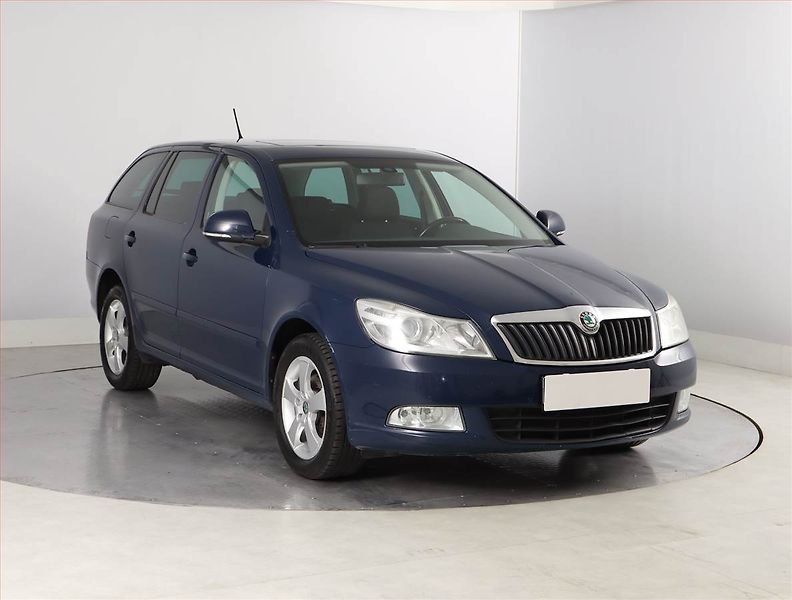 Škoda Octavia (2011) Elegance 2.0 TDI, Serv.kniha - fotografie inzerátu
