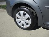Volkswagen Touran 1,6 TDi CL BlueMotion*TAŽ.ZAŘ. - náhled 31