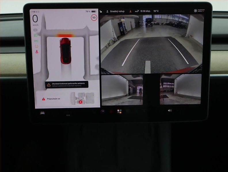 Tesla Model Y (2022) RWD LFP 60kWh, SoH 92% - fotka 18 z 20