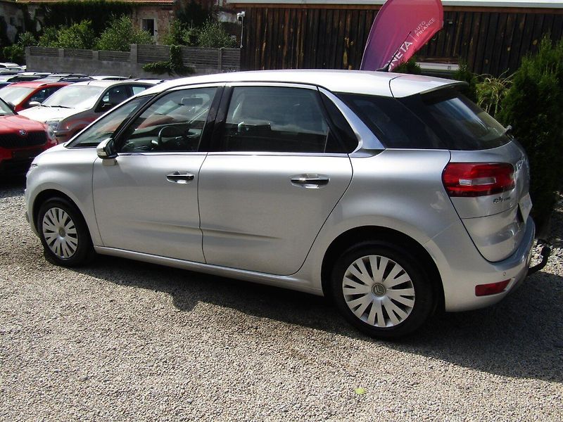 Citroën C4 Picasso (2015) 1.6 HDI 88kW PLNÁ VÝBAVA - fotka 4 z 40