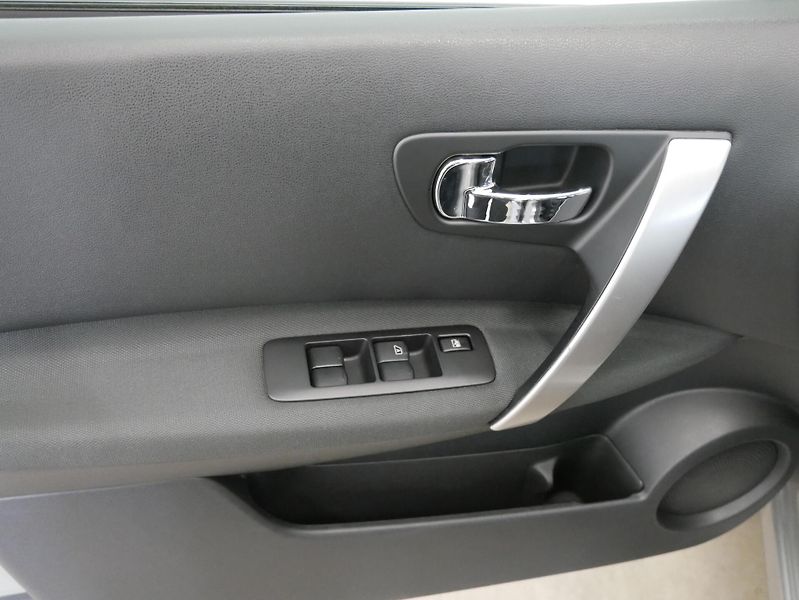 Nissan Qashqai - fotka 11 z 23
